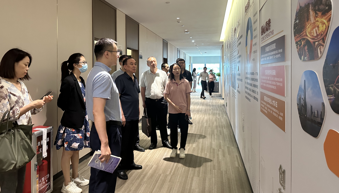 國信小貸赴粵普再貸、盈峰普惠調(diào)研交流